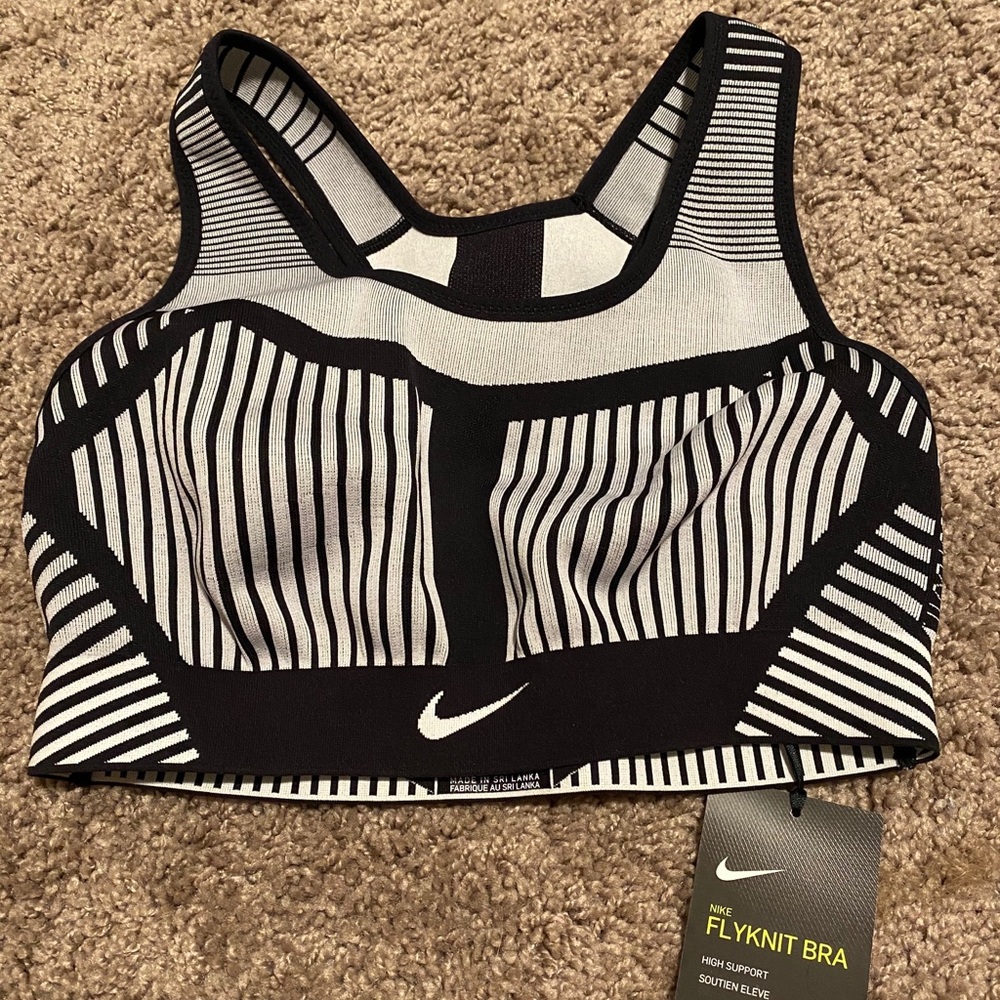 Nike Flyknit High Support Bra